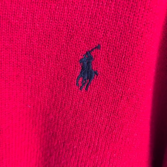 Ralph Lauren 100% Wool Men's V-Neck Sweater in Bold Red - Picture 3 of 7